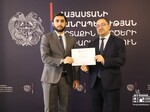«Միջազգային հարաբերություններ և դիվանագիտություն» 2024-25թթ. դասընթացի շրջանավարտներին ավարտական վկայականների հանձնման արարողություն